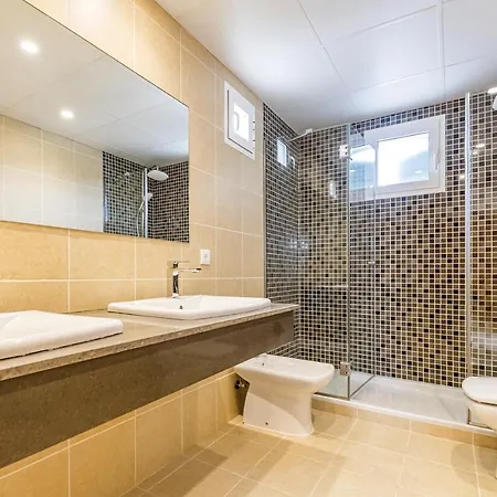 Eco Lola Villa